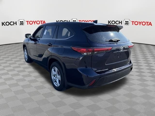 2023 Toyota Highlander LE