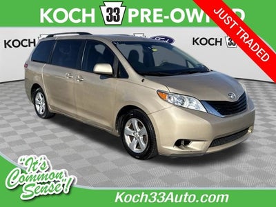 2012 Toyota Sienna LE 8 Passenger