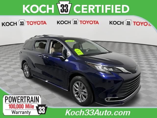 2022 Toyota Sienna XLE 8 Passenger