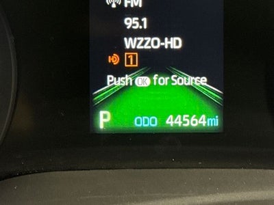 2022 Toyota Sienna XLE 8 Passenger