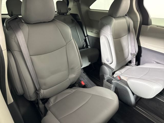 2023 Toyota Sienna XLE 7 Passenger