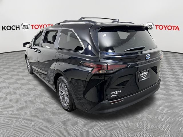 2023 Toyota Sienna XLE 7 Passenger