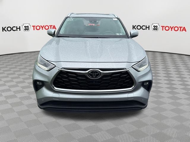 2022 Toyota Highlander Limited