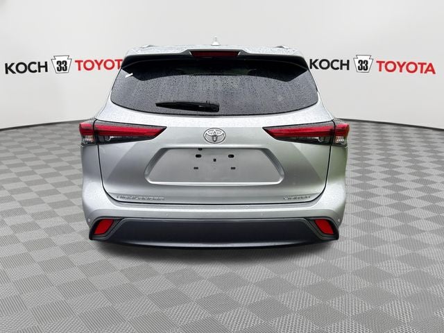 2022 Toyota Highlander Limited