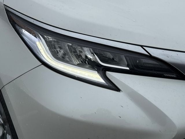 2021 Toyota Sienna Limited 7 Passenger