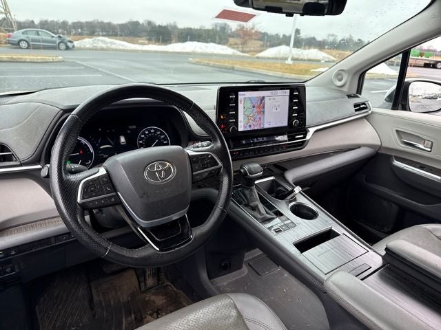 2021 Toyota Sienna Limited 7 Passenger