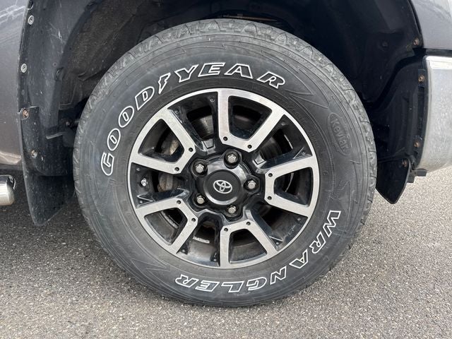 2018 Toyota Tundra SR5 5.7L V8