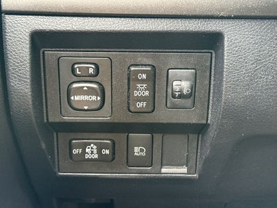 2018 Toyota Tundra SR5 5.7L V8