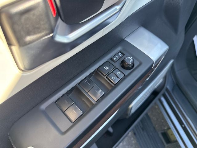 2023 Toyota Tundra Hybrid Capstone