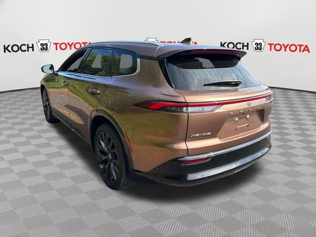 2025 Toyota Crown Signia Limited