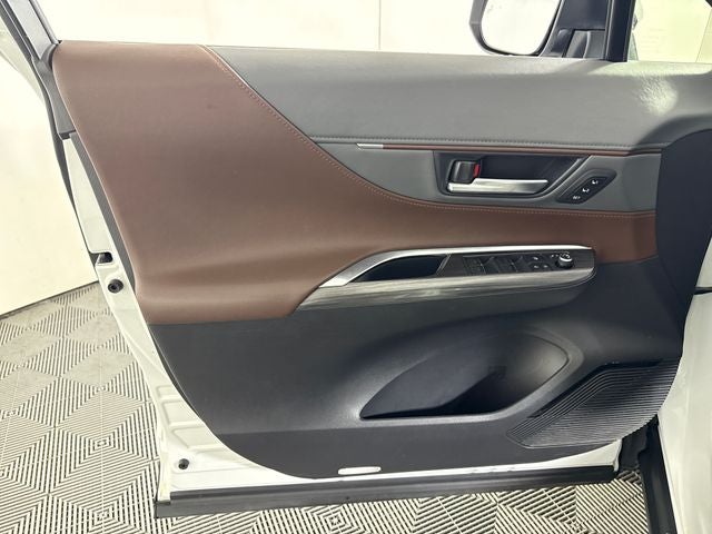 2023 Toyota Venza XLE