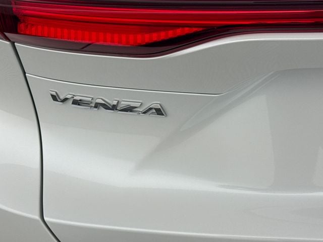 2024 Toyota Venza XLE