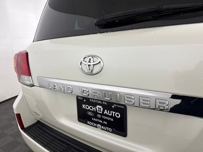 2013 Toyota Land Cruiser Base