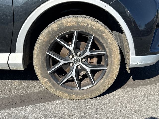 2016 Toyota RAV4 SE