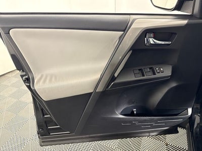 2016 Toyota RAV4 Hybrid XLE