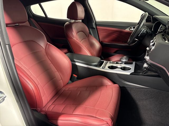 2023 Kia Stinger GT2