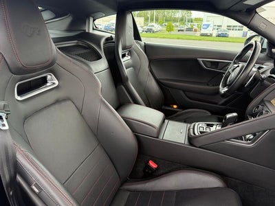 2019 Jaguar F-TYPE R