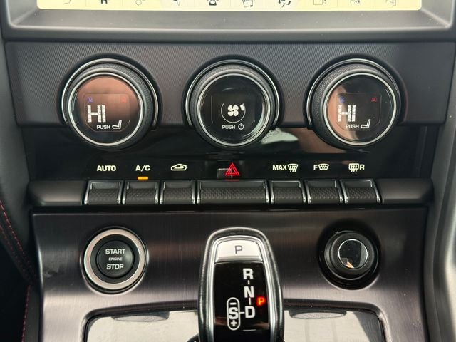 2019 Jaguar F-TYPE R