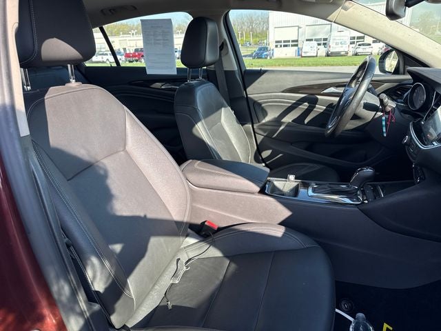 2018 Buick Regal Essence