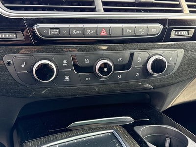 2019 Audi Q7 55 Premium Plus quattro