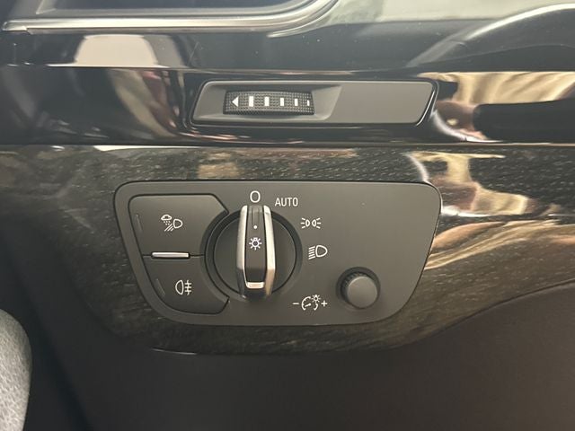 2019 Audi Q7 55 Premium Plus quattro