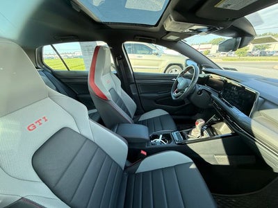 2024 Volkswagen Golf GTI SE