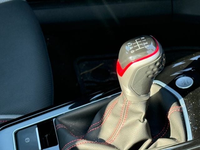 2024 Volkswagen Golf GTI SE