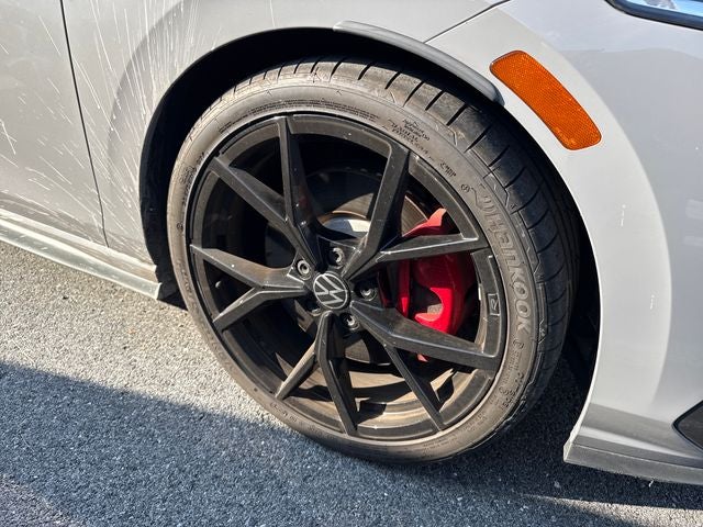 2024 Volkswagen Golf GTI SE
